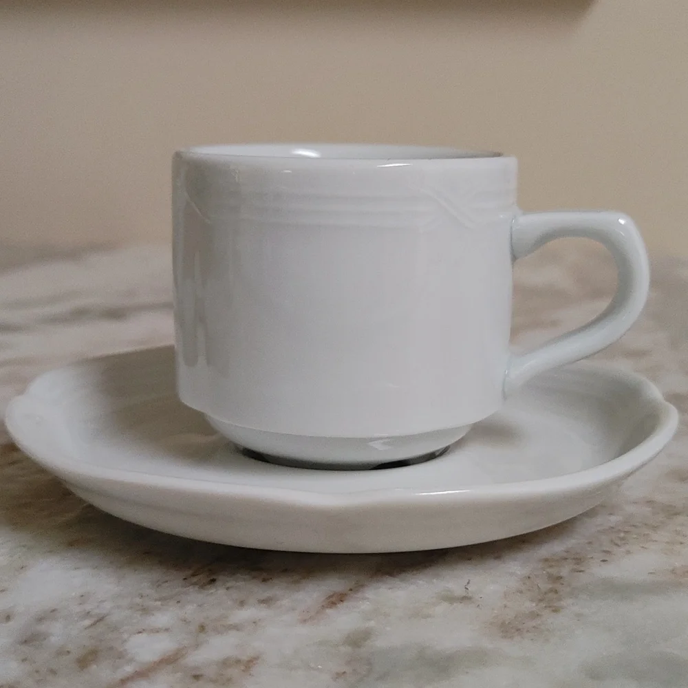 Vintage 4 Pcs White Bareuther Bavaria Demitasses Cup & Saucer